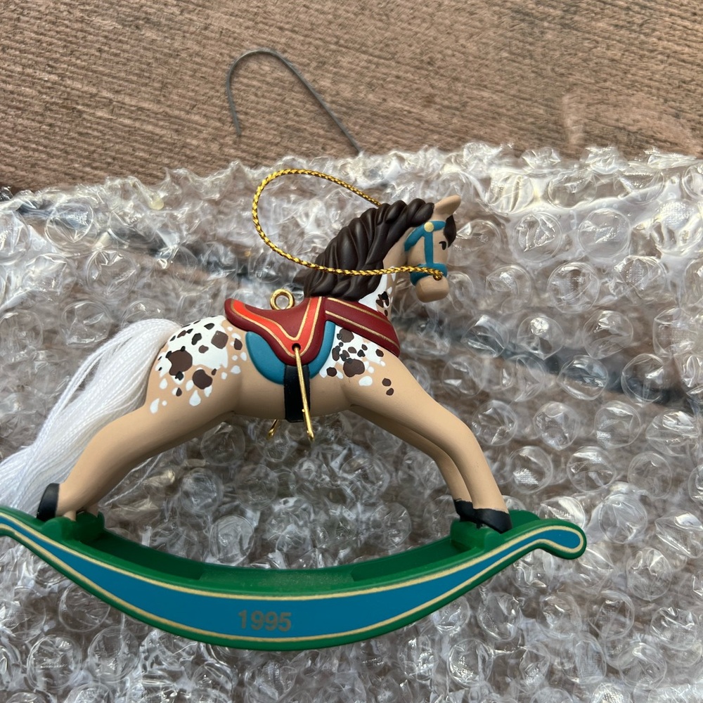 Hallmark Rocking Horse 1995 - Picture 2 of 7